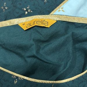 Kurta Set Of Aurelia Brand