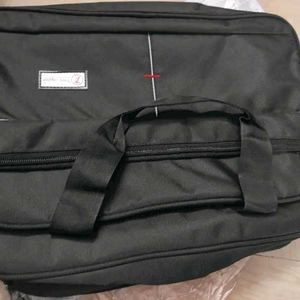 Laptop Bag +/office Looking