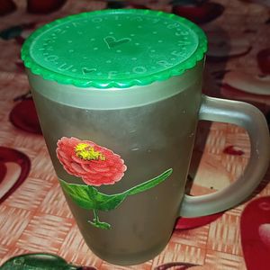 Fashionable Glass With Cover Lid