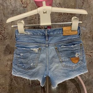 AING Shorts Size S/26