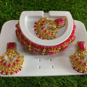 Gold And Rani Pink Necklace Set