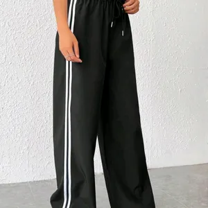 STRIPES STRAIGHT FIT TROUSER FOR TEENS ND WOMEN🧿