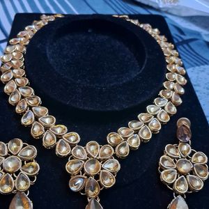 Beautiful Kundan Jewellery Set