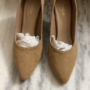 New ROCIA Tan Suede Heels