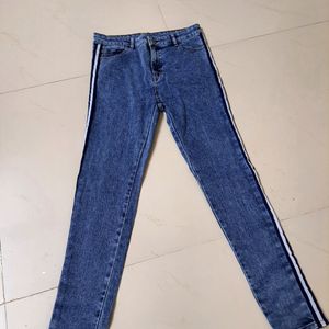 Women Skinny Fit Jeans