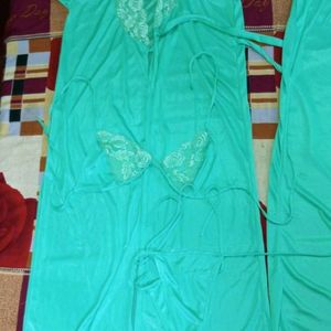 New/Unused Beautiful Combo Set Of 4 Night Suit