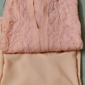 Lucknowi Peach Kurta With Inner