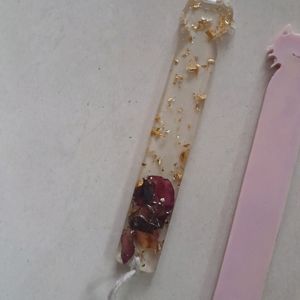 Handmade Resin Cat Shaped Bookmarks.