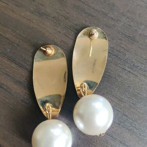 2 Pair Of Earrings