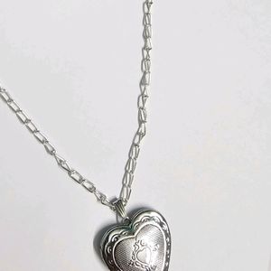 Vintage Heart Pendant