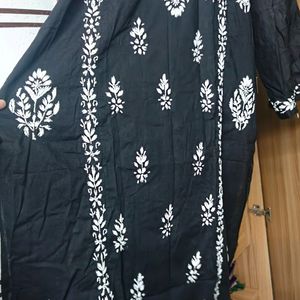 Chikankari Kurti With Strachable Pant