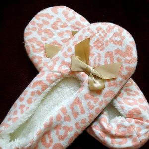 Peach And White Warm Slippers For Winters