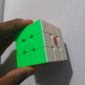 Rubix Cube 3×3×3 Like New Condition