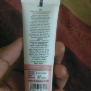 Mamaearth Multani Mitti Face Wash