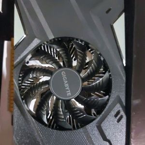 GIGABYTE GFORCE GTX