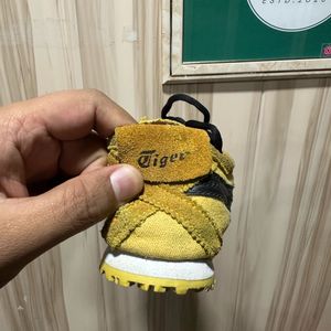 Onitsuka Tiger Yellow Sneakers