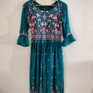 Nayra Kurti Set (Women's) Offer Bhejiye