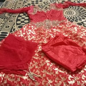 Beautiful Red Gown With Purse Free