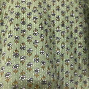 Beautiful Printed Short Kirti