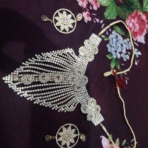 white ston jewellery set goldn clr