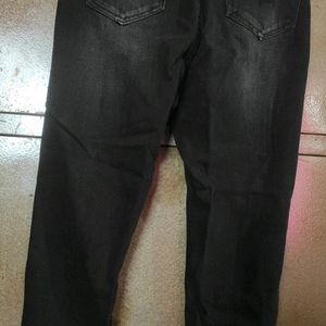 Roadster Black Distress Jeans (Straight Fit)