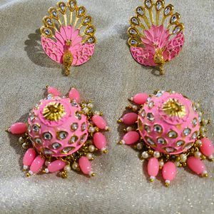 Jhumkas - This Beautiful Jhumkas are all new. But the connector for them is missing while shifting. If someone can fix and use then they are very pretty.