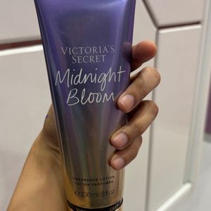 VICTORIA SECRET MIDNIGHT BLOOM LOTION