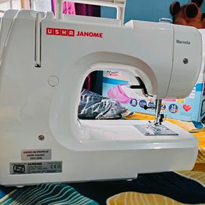 Usha Genome Sewing Machine