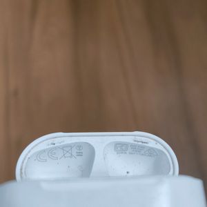 Apple Airpods(1st generation)