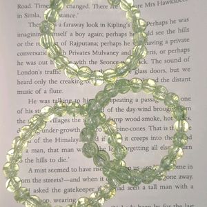 Green 🍏💚 Crackle Bracelet