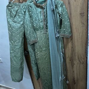 Pakistani Wedding Kurta Pant