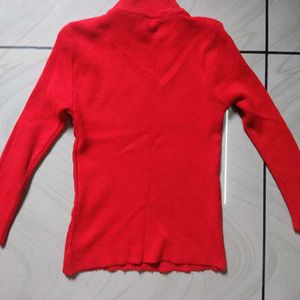 Pretty Red Sweatshirt With Design