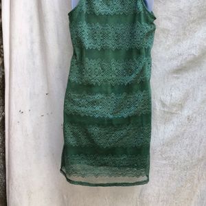 1.22.8 GREEN CUTE NET DRESS