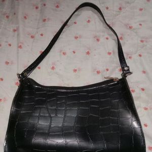 Hot Black Hand Bag