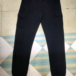 Women Solid Black Track Pants (New)