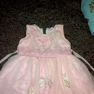 Free 6 Frocks Set