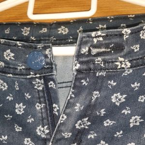 Slimfit Jeans With Flower Print