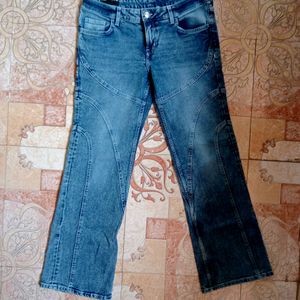 H&M Flared Low Waist Jeans