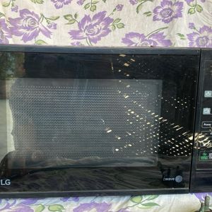 LG Solo Microwave Oven (MS2043DB)