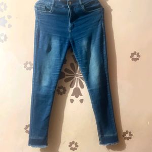 Trendy Slim Fit High Waist Jeans For Women's