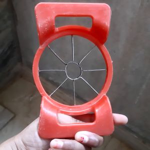 Apple cutter