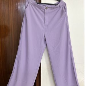 WIDE FLOWY MATERIAL PANTS