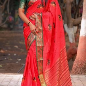 Red Paithani Saree With Flowered Design