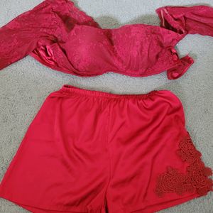 Bra W Sleeves & Short Set