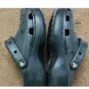 Classic Black Iconic Comfort Crocs- W7 Size