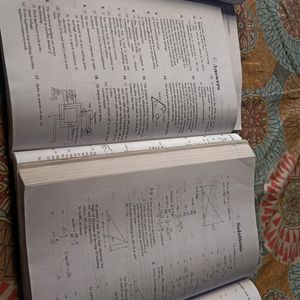 Arihant Physics Chemistry And Maths