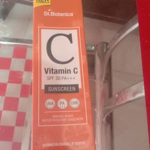 St.Botanica Vitamin C Sunscreen Used Only 1 Time