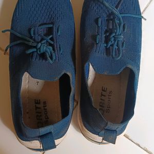 Blue Unisex Shoes 👟👟