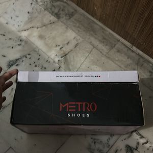 Wedges Heels Of Metro Brand