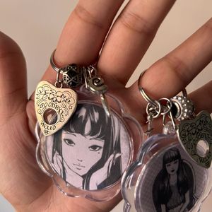 Tomie Keychain 🖤